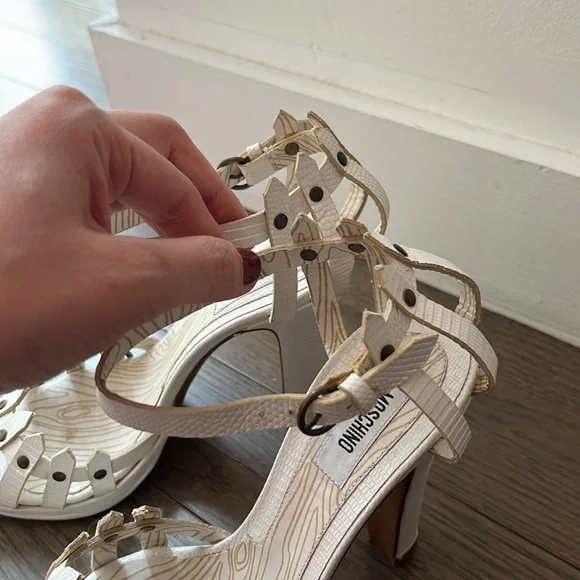 Moschino White Picket Fence Novelty Heels (EU 37)